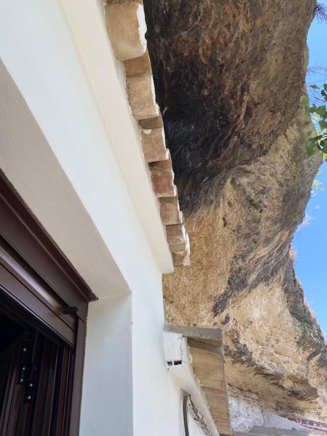 Casa Cueva Un Rincon En La Roca Villa Setenil De Las Bodegas Bagian luar foto