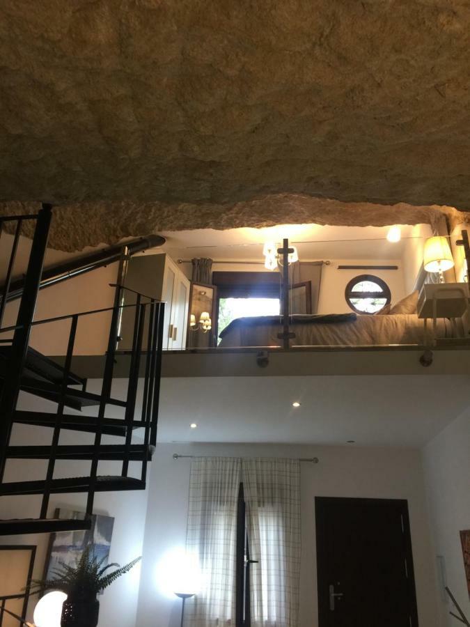 Casa Cueva Un Rincon En La Roca Villa Setenil De Las Bodegas Bagian luar foto